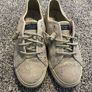 Sperry Beige Sneakers with Gold Accents